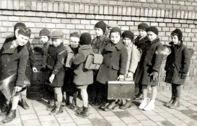 Heinz Bischitz in der 1. Klasse in Budapest