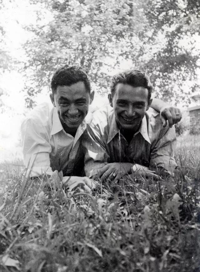 Ed Kinsey [geb. Adolf Kinsbrunner] und Leo Wildmann nach ihrer Flucht in Amerika