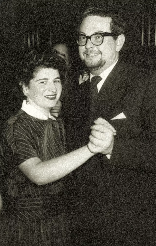 Kitty Schrott mit einem Tanzpartner im Kursalon