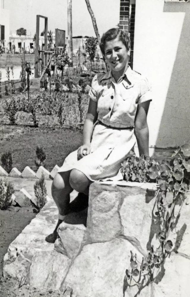 Kitty Schrott vor ihrer Rückkehr nach Österreich in Palästina