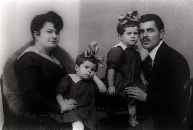 Osias und Mindel Uri mit Edith Herzlinger und Cäcilie Lauber