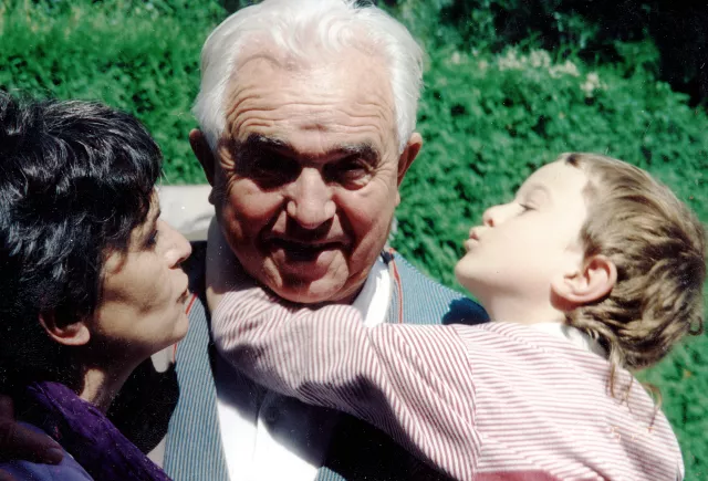 Oskar Rosenstrauch mit seiner Tochter Hazel Rosenstrauch und seinem Enkel Luis Rosenstrauch