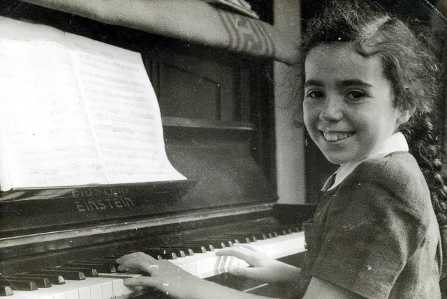 Hertha Rosenzweig, die Tochter von Theo Rosenzweig, später Ross