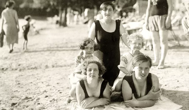 Rosa Rosenstein with friends in Bad Buckow