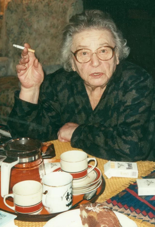 Rosa Rosenstein in her apartment in Vienna