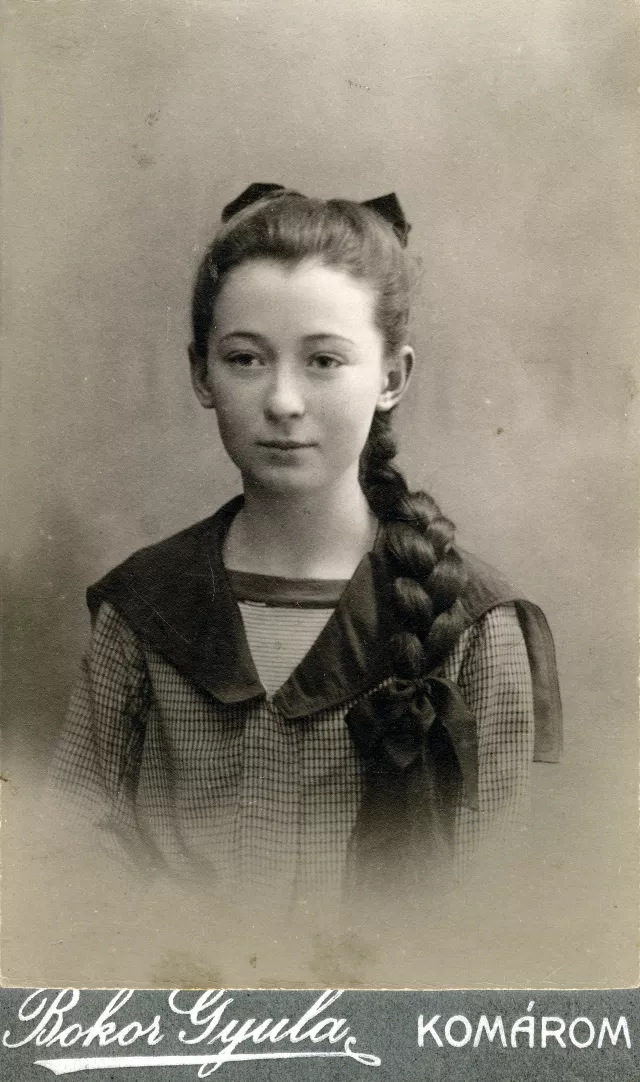 Susanne Zahradniks Mutter Katharina Adler Susanne Zahradniks Mutter Katharina Adler