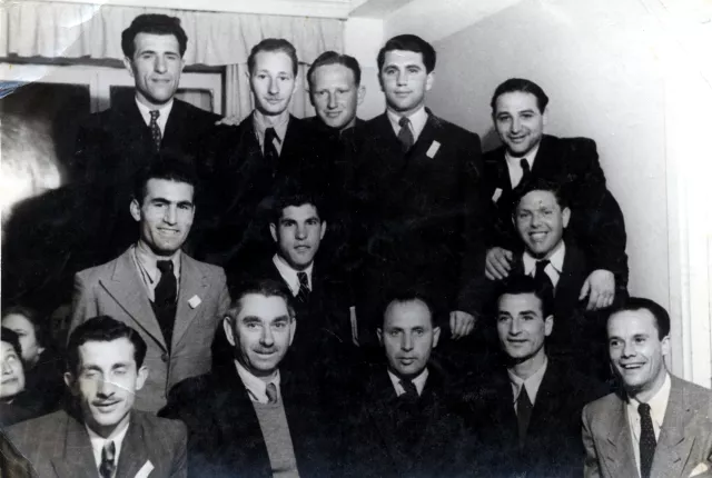 Max Tauber und die Fußballmannschaft in Jerusalem