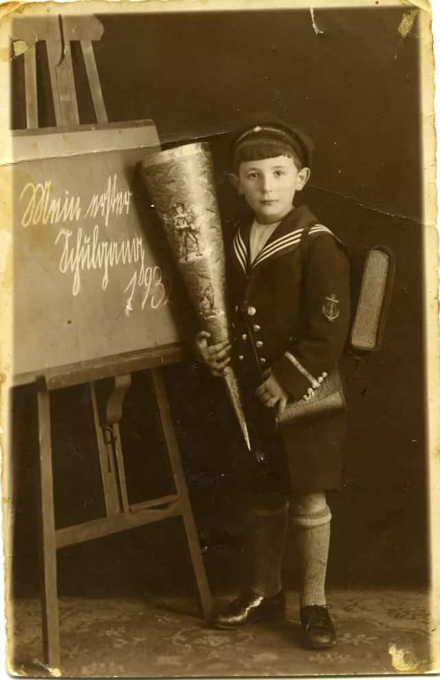 Hillel Kempler an seinem ersten Schultag