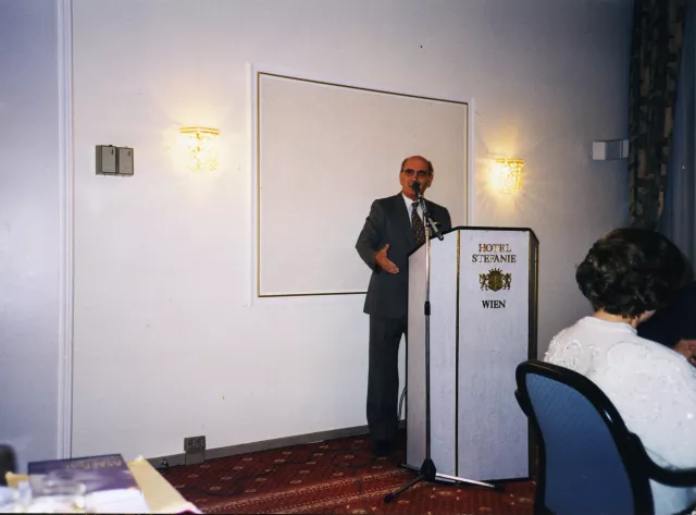 Leo Luster im Hotel Stefanie