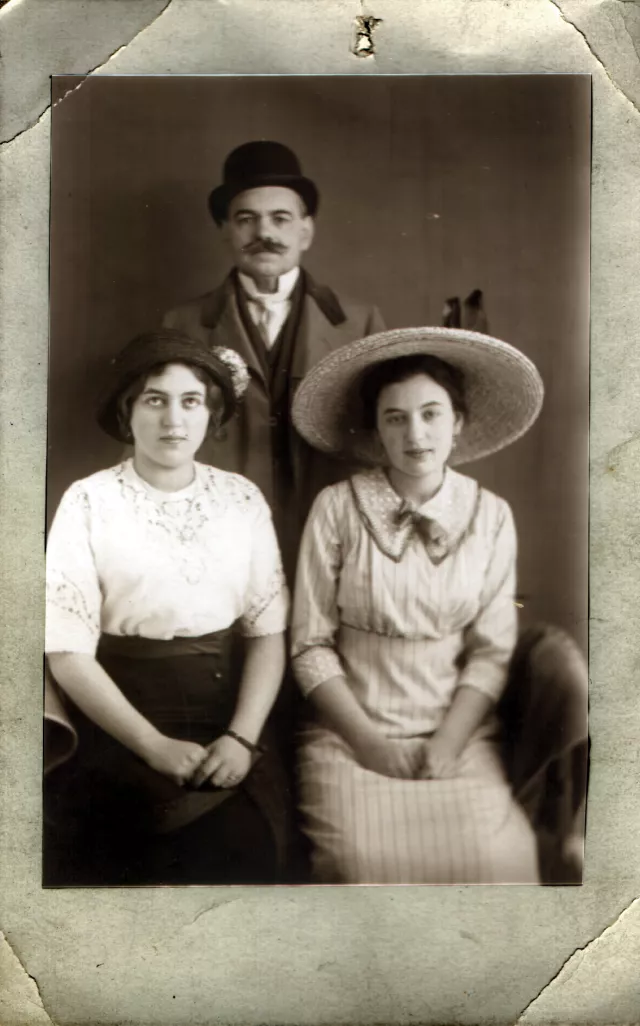 Kati Andai's mother Margit Brichta, her sister Bella Levai and their father Kati Andai's mother Margit Brichta, her sister Bella Levai and their father