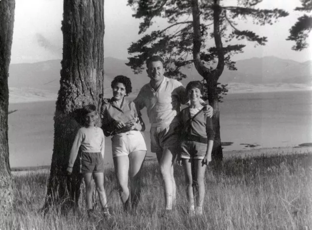 Eshua Almalech's family at the Batak lake