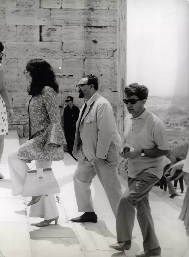 Jul and Sabina Levi on a walk around the Acropolis