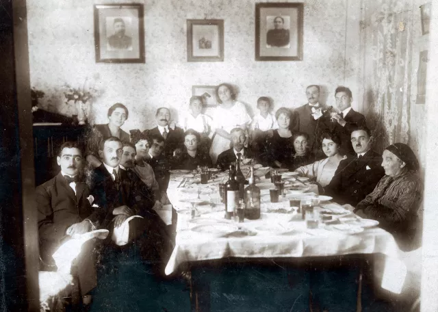 Belina and Haim Navon and their family