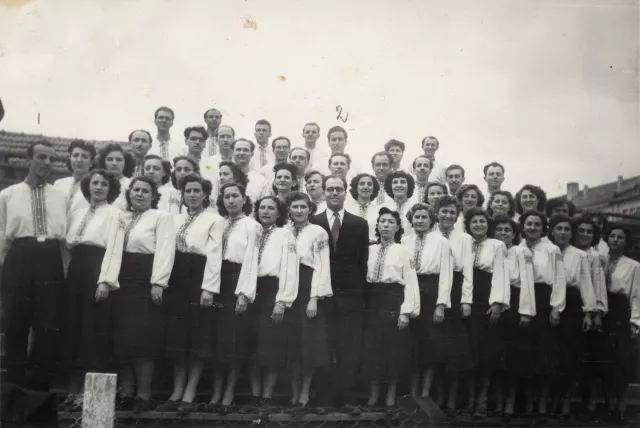 Leon Lazarov as a conductor of The State Planning Commitee choir