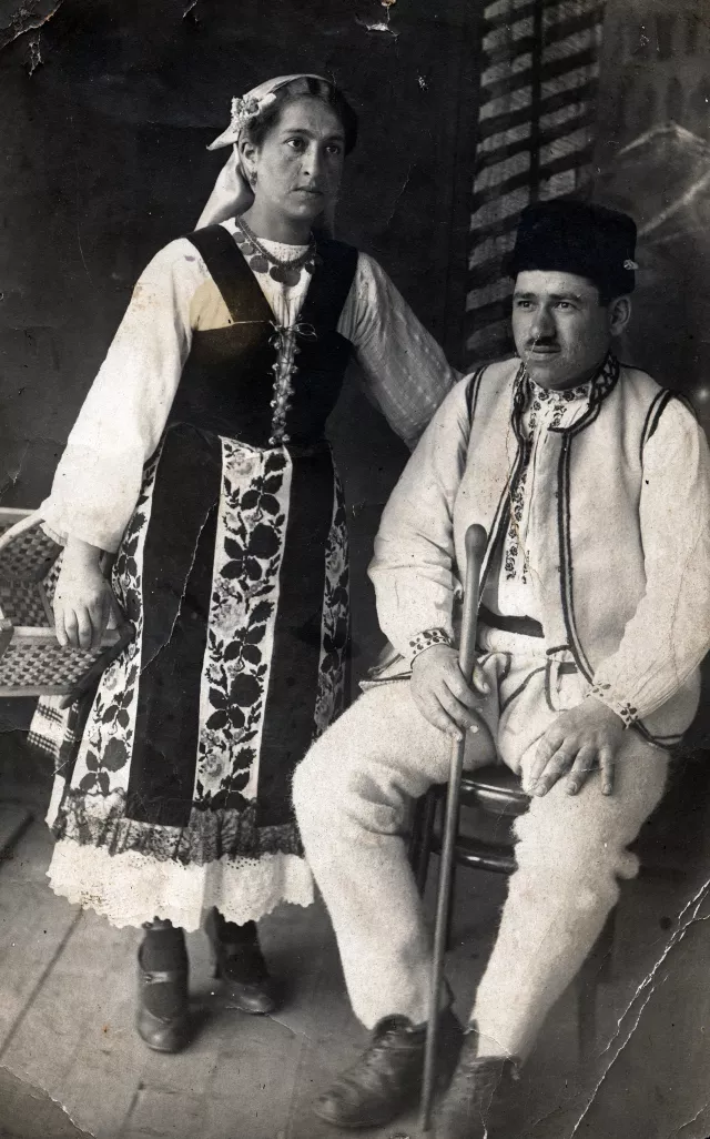 Sarah and Buko Pizanti on Lazar's Day