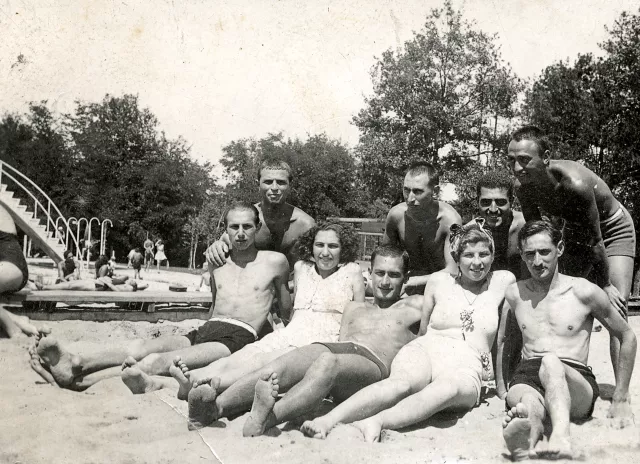 Sofi and Nissim Uziel on the beach