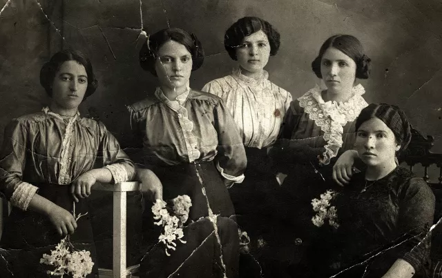 Anna Danon's aunt Rashel Fransez