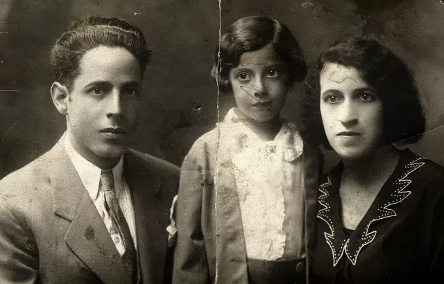 Anna Danon's uncle Nissim Isak with his family