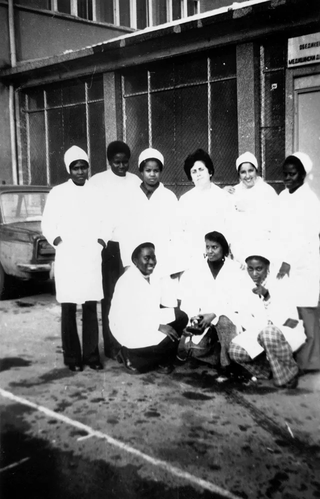 Anna Danon with her students