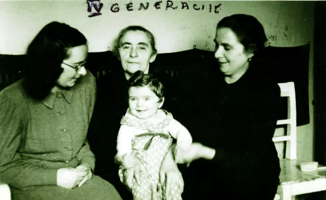 Vera Tomanic, Eleonora Grunwald, Mirjana Tomanic and Elza Bluhm, at a gathering of four generations