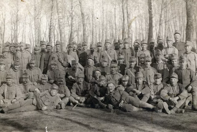 Ludvik Fink with fellow soldiers of the Austro-Hungarian army