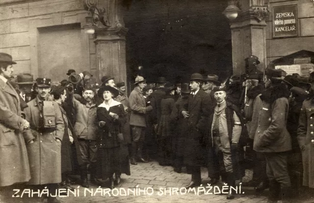 Richard Fischer at the opening ceremony of the National Assembly of  Czechoslovakia Richard Fischer at the opening ceremony of the National Assembly of  Czechoslovakia