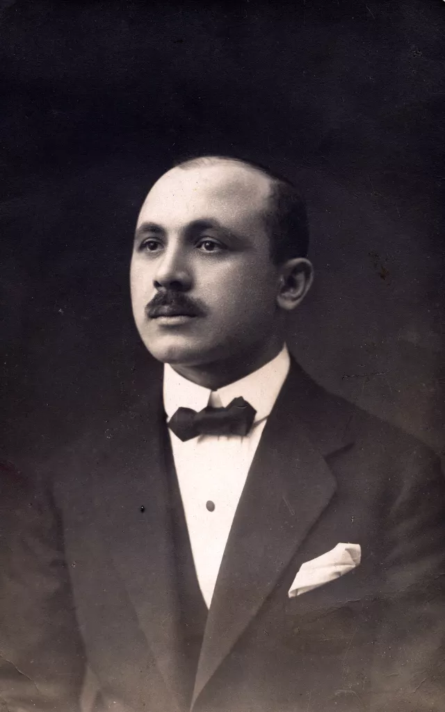 Elkhonen Saks' father David Saks