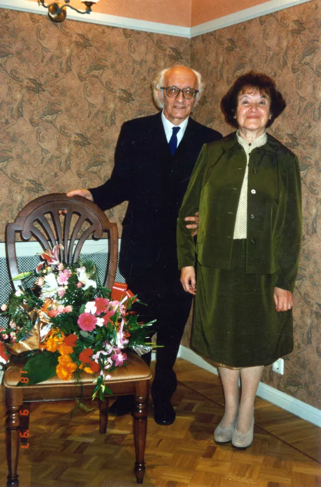 Elkhonen Saks and his sister Ite Saks Elkhonen Saks and his sister Ite Saks