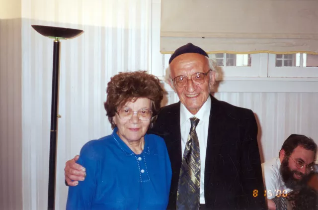 Elkhonen Saks with his cousin Ite Hildesheim