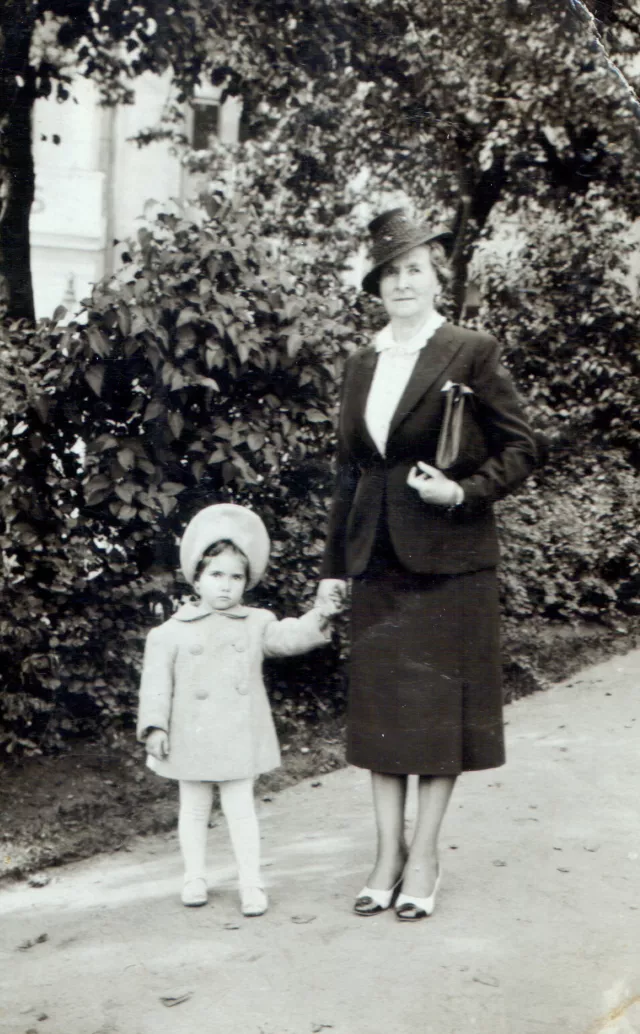 Cilja Laud with her grandmother Anna Kaplan Cilja Laud with her grandmother Anna Kaplan