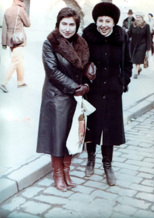 Cilja Laud with her friend Pesya Speranskaya Cilja Laud with her friend Pesya Speranskaya