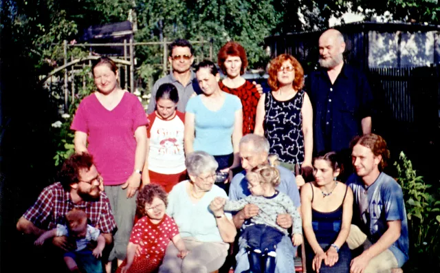 Henrich Kurizkes and his family