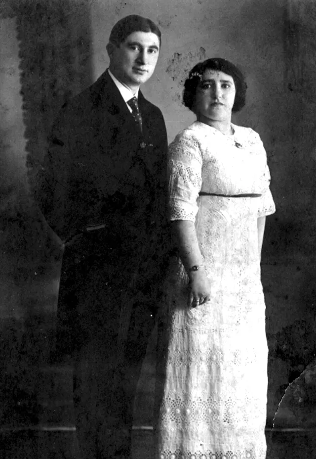 Isaac Berkovits and his wife Frieda Berkovits Isaac Berkovits and his wife Frieda Berkovits