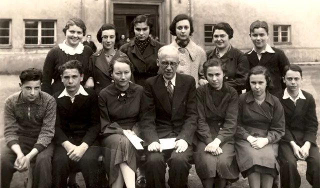 Liya Kaplan with her schoolmates Liya Kaplan with her schoolmates
