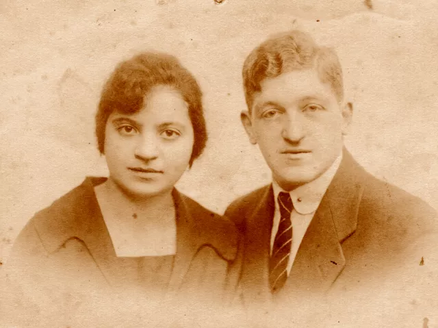 Esther Brodowski and her husband Max Brodowski Esther Brodowski and her husband Max Brodowski