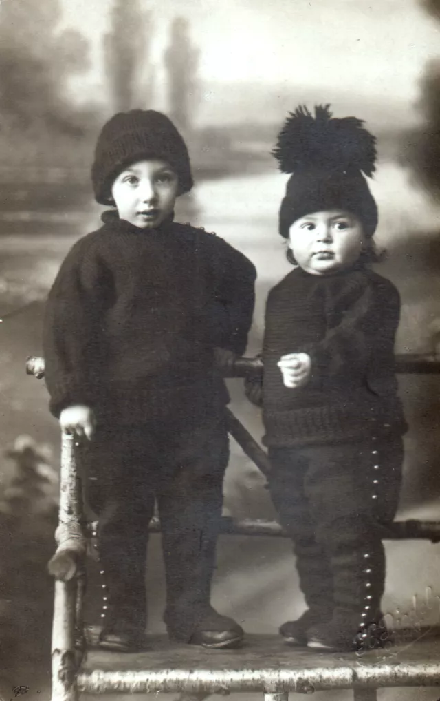 Siima Shkop with her cousin Shimon-Itschok Rosenko