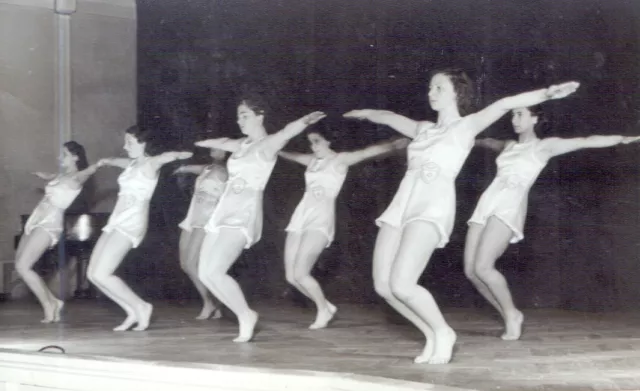 Siima Shkop and her friends of Maccabi rhythmic gymnastic group Siima Shkop and her friends of Maccabi rhythmic gymnastic group