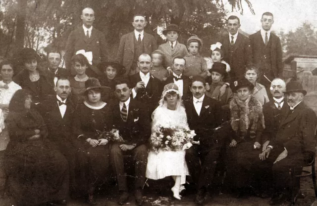 Farkas Miklós és Miklósné esküvõi képe