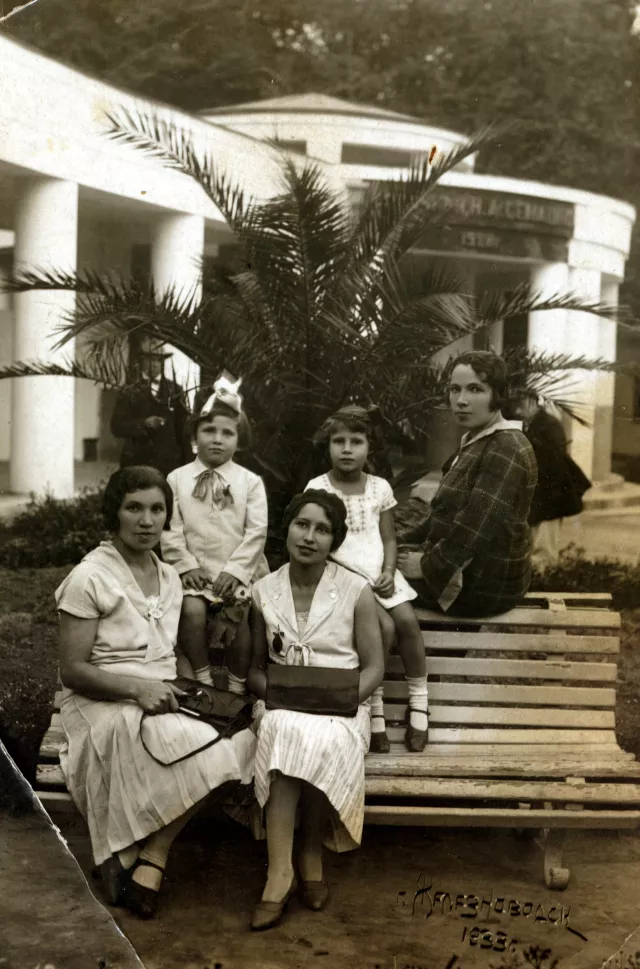 Rakhil Givand-Tikhaya with  mother Rebecca Givand  and aunt Tatiana Vodotiyevskaya.