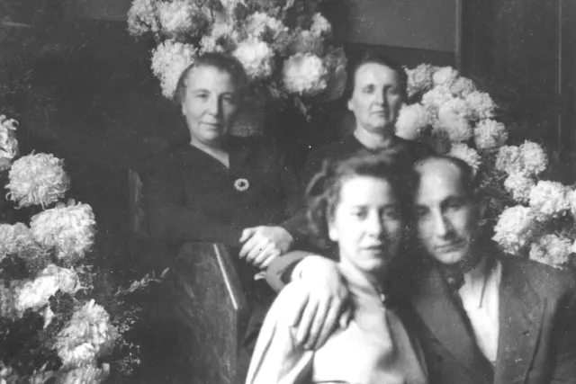 Deniz Nahmias's engagement