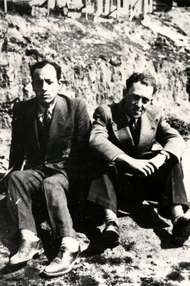 Maurice Leon and Marsel Natzari wearing the yellow star Maurice Leon and Marsel Natzari wearing the yellow star