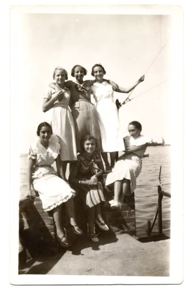 Renee Molho with her sister Matilde Dzivre and friends Renee Molho with her sister Matilde Dzivre and friends