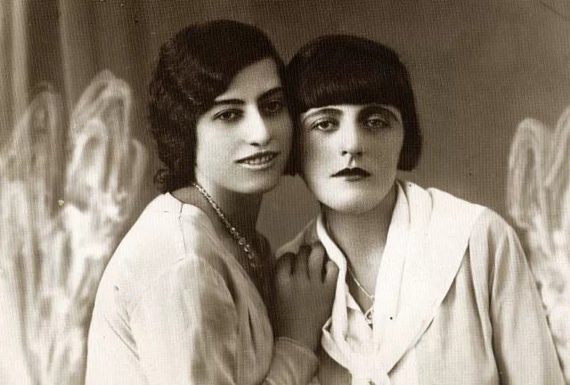 Hana Gasic's portrait of two unknown women