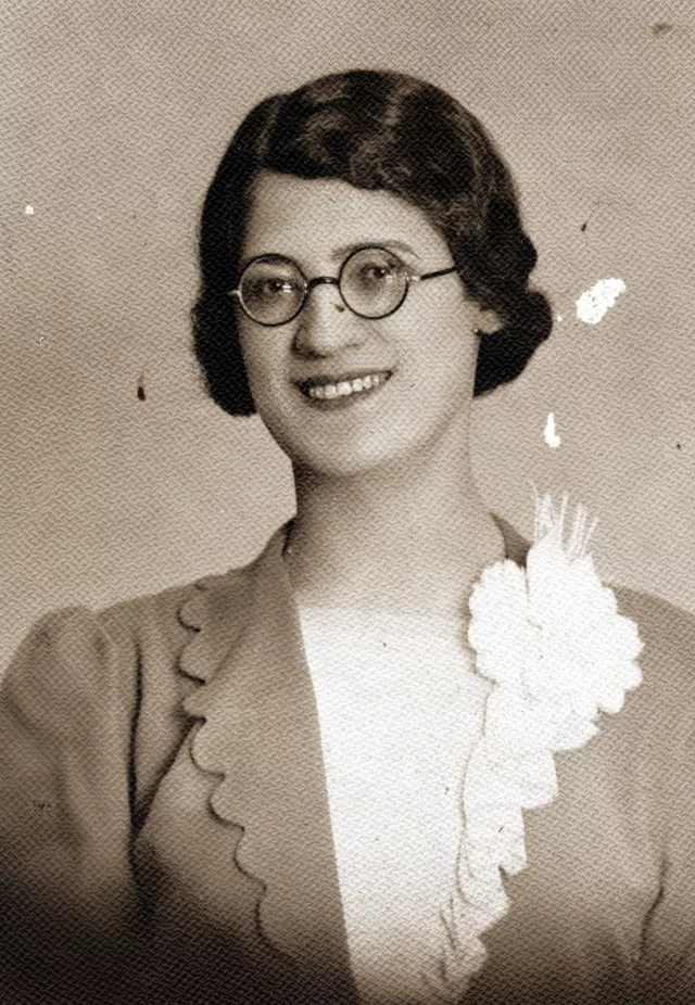 Woman with glasses Woman with glasses