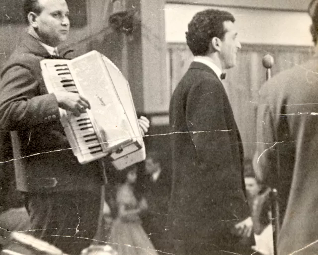 Angyalosi Endre, a táncdalénekes