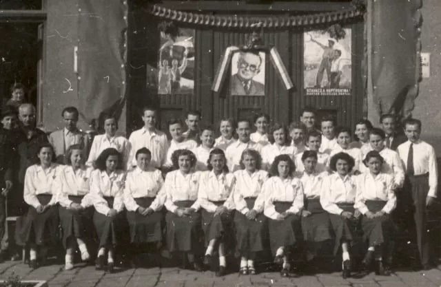 Angyalosi Endréné a kórusban Angyalosi Endréné a kórusban