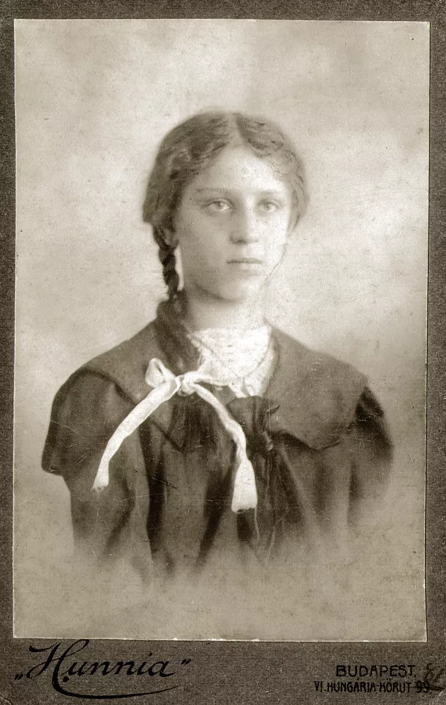 Julia Foldesne Altman