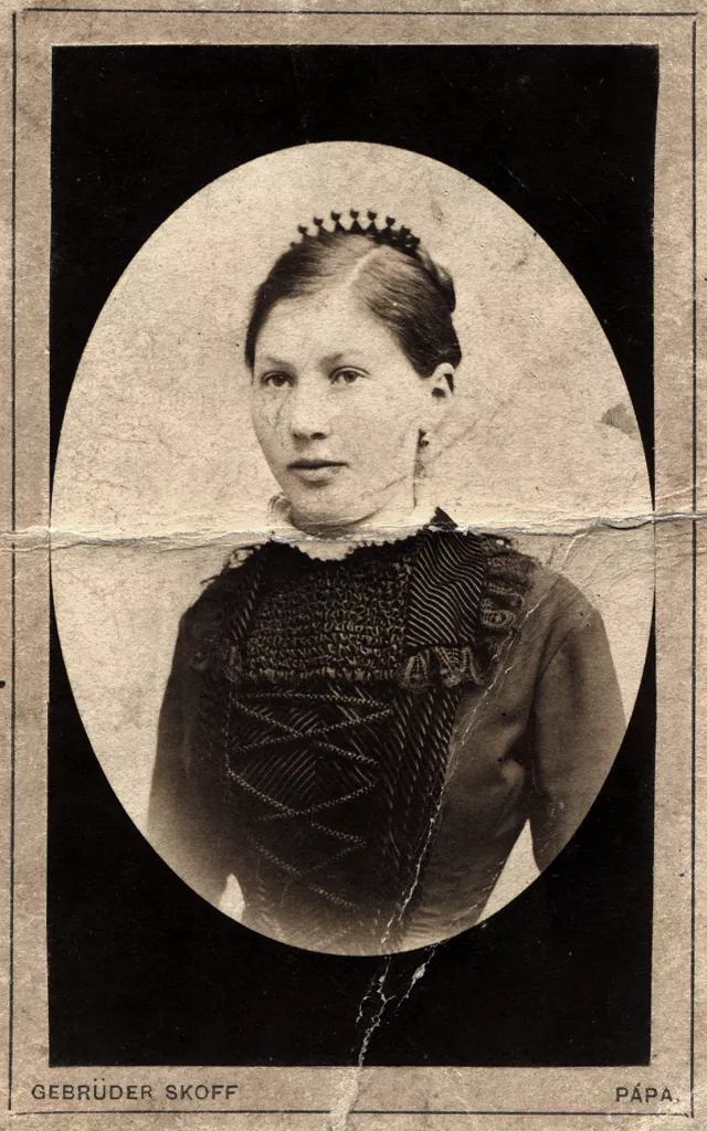 Gabor Paneth's paternal grandmother Regina Paneth