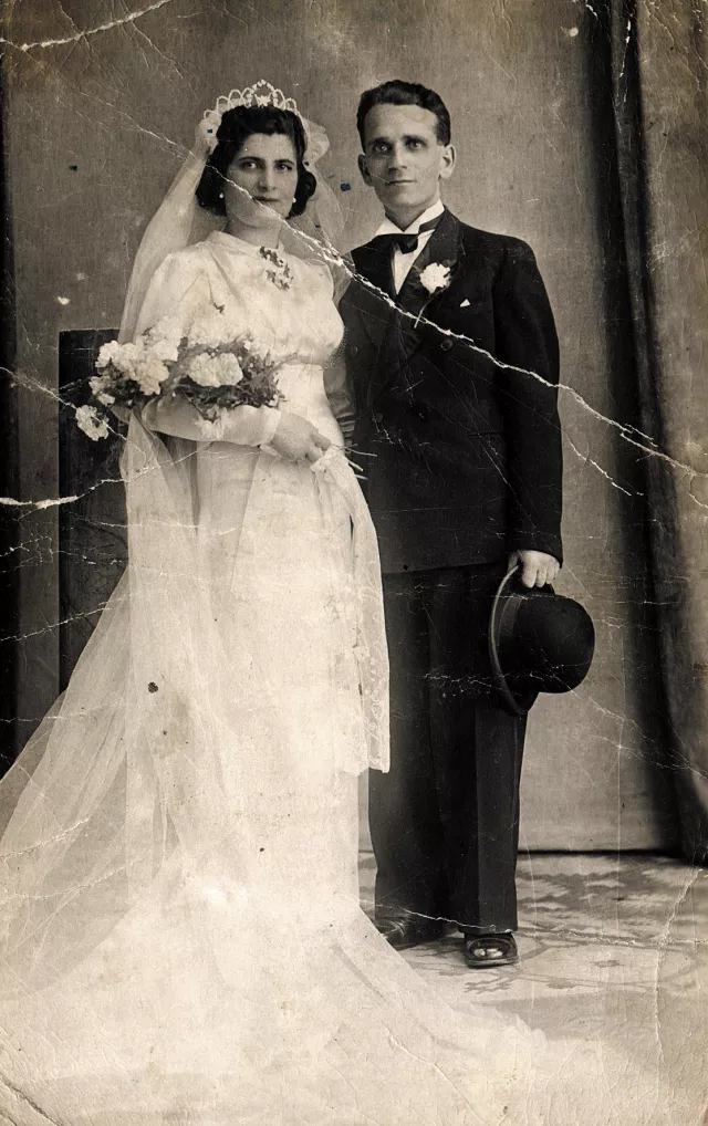 Wedding photo of Edit Kovacs and Vilmos Weisz