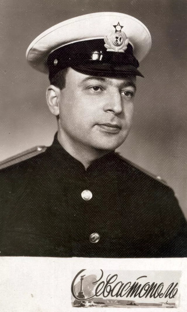 Larissa Khusid's husband Isaak  Feldman